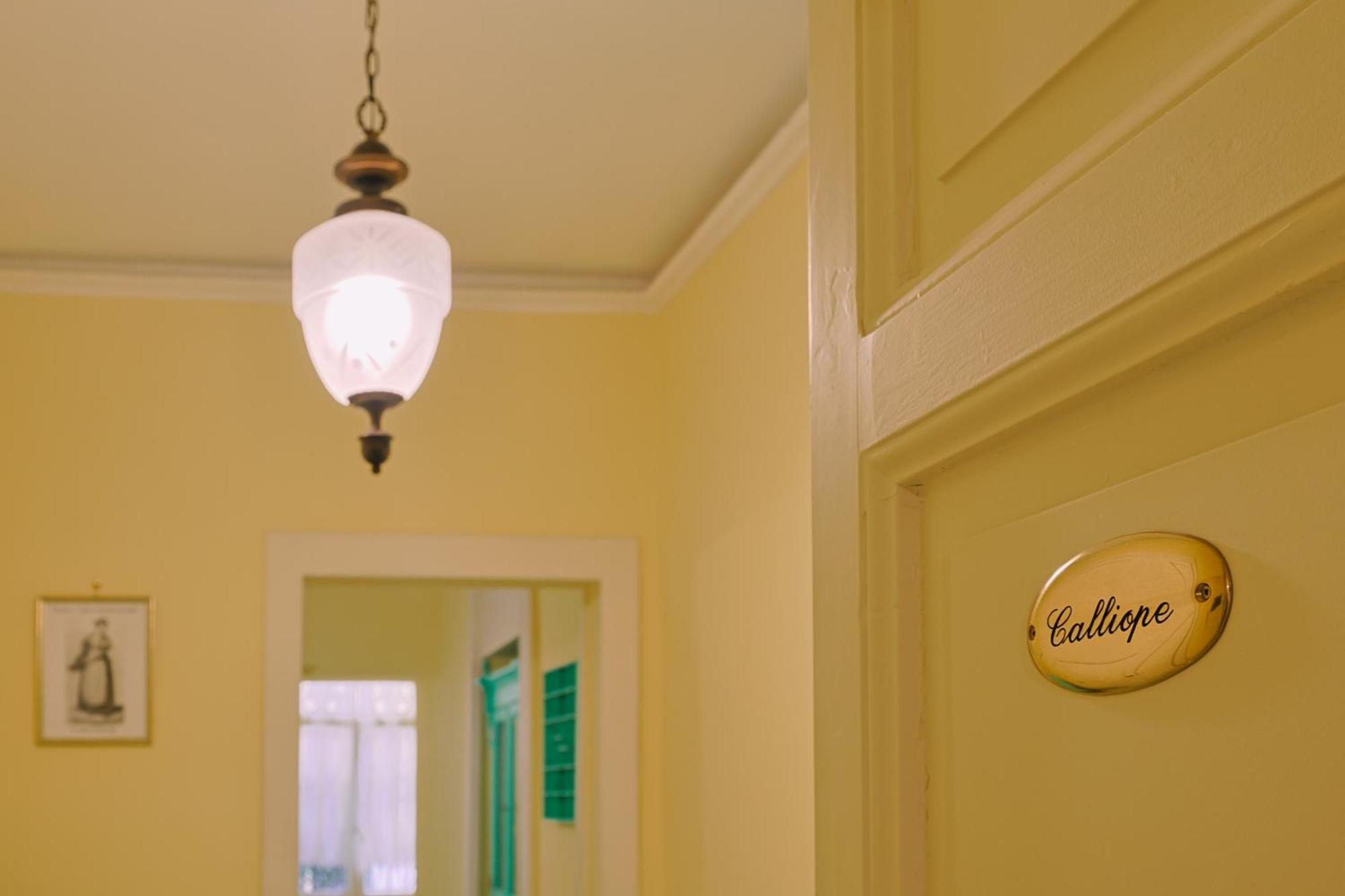 Residenze Storiche Vestuti เอโบลิ ภายนอก รูปภาพ