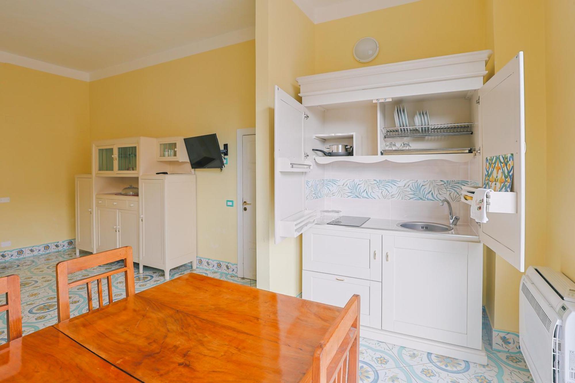Residenze Storiche Vestuti เอโบลิ ภายนอก รูปภาพ