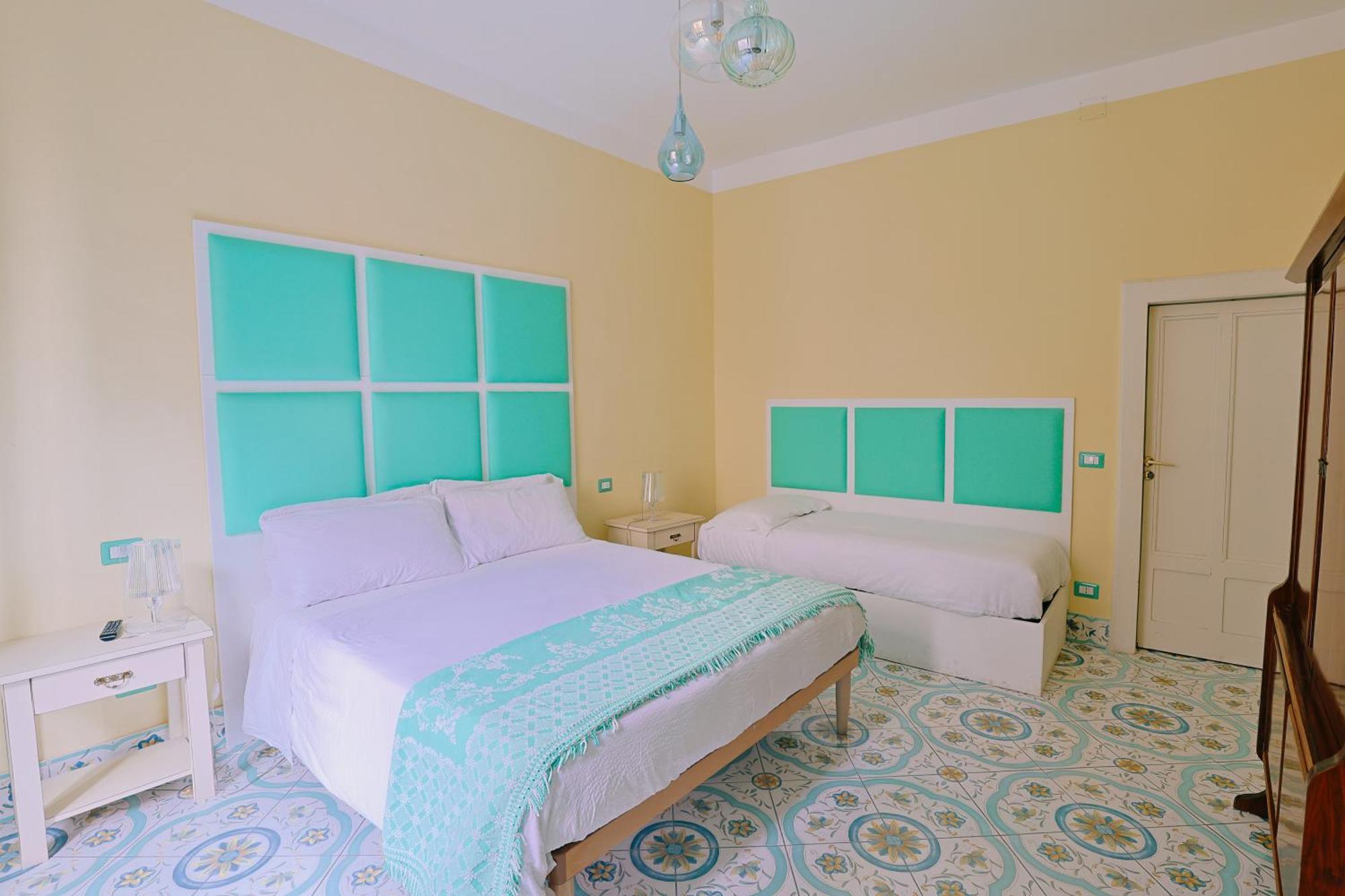 Residenze Storiche Vestuti เอโบลิ ภายนอก รูปภาพ