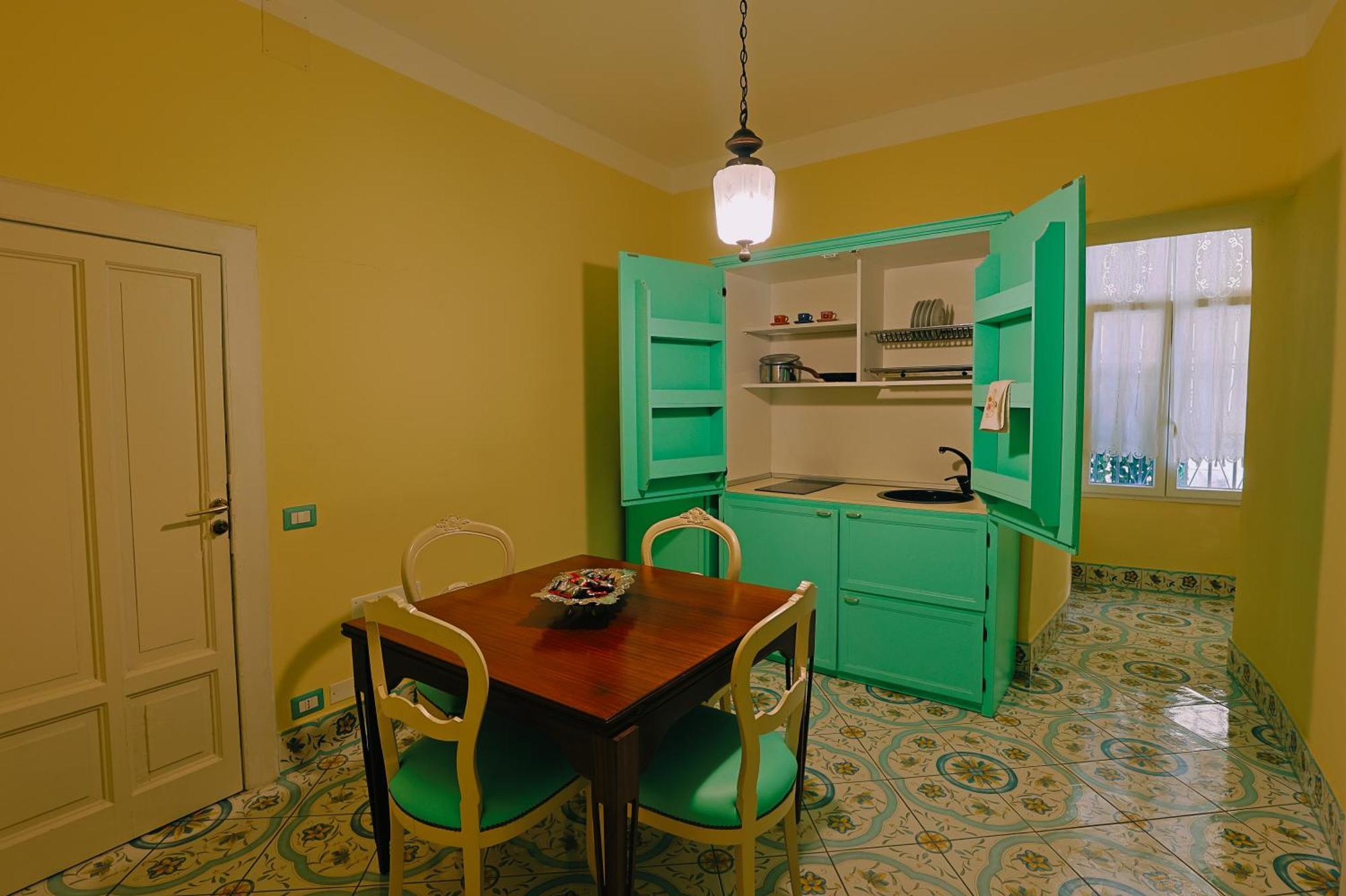 Residenze Storiche Vestuti เอโบลิ ภายนอก รูปภาพ